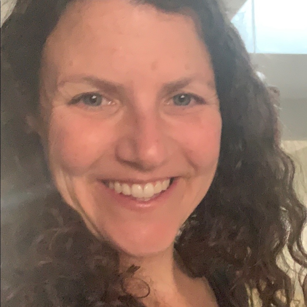 Meet your Posher, Camille